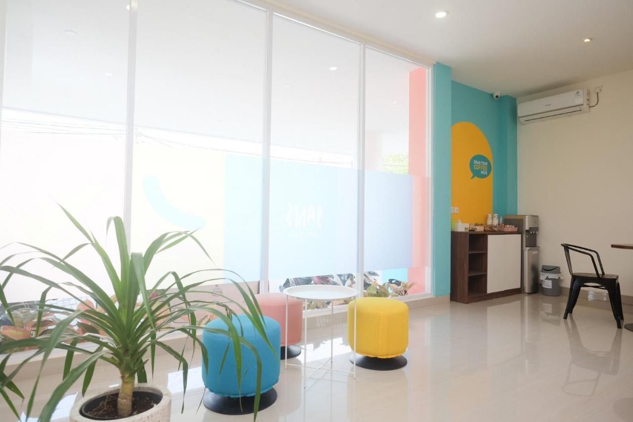 Sans Hotel Aurum Majapahit Semarang Esterno foto