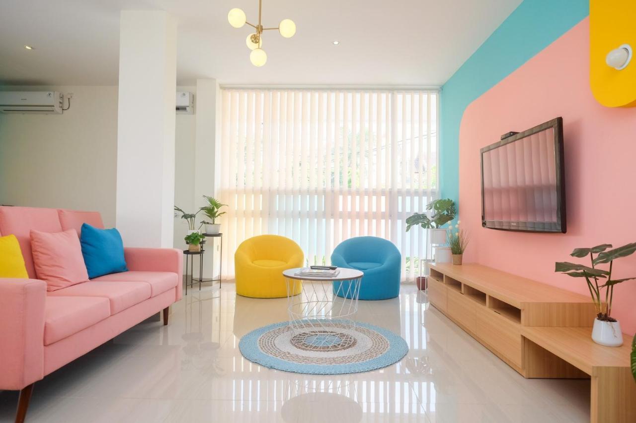 Sans Hotel Aurum Majapahit Semarang Esterno foto